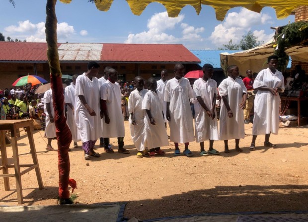 Festgudstjeneste i Burundi