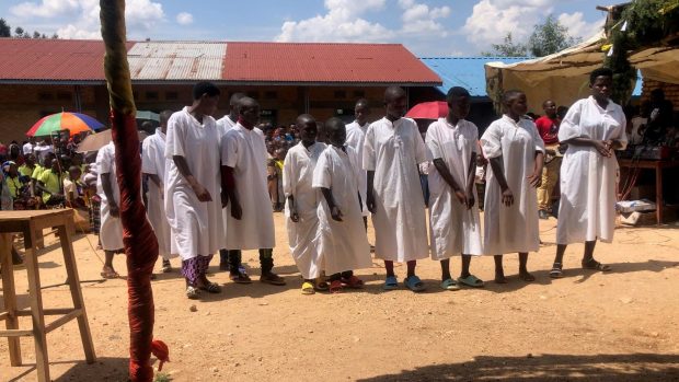 Festgudstjeneste i Burundi