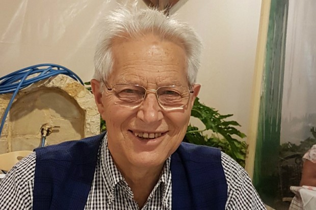 Hugo Møller Thomsen har været præst i 50 år