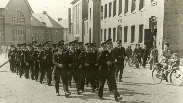 Modstandsfolk og nazister side om side i samme menighed